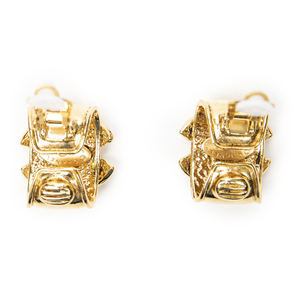 Chanel CC Oval Clip On Earrings - Picture 3 of 3
